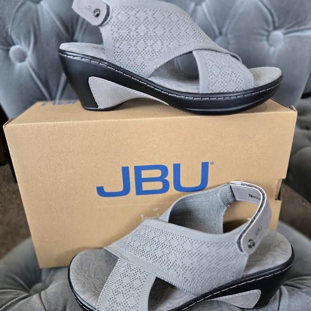 JBU by Jambu Alyssa Shimmer Knit Wedge Heel Sandal Gray Size 7